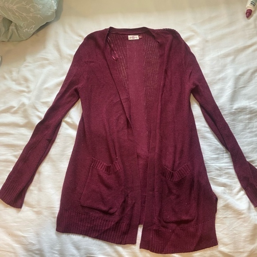 Women’s knit plum cardigan // size M